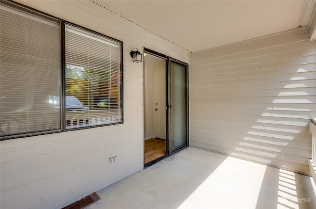 Foto del edificio - 4410 NW Wedgewood Ln