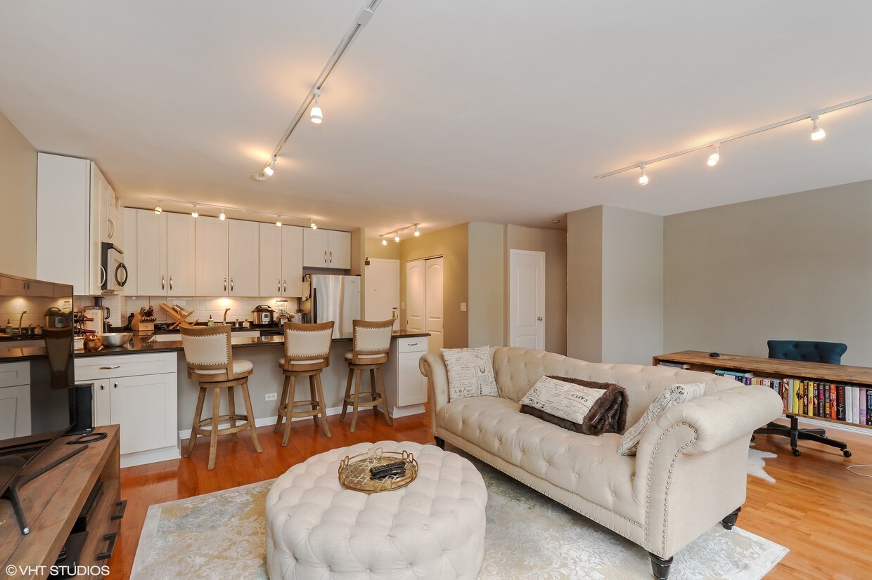 Foto principal - 33 E Cedar St
