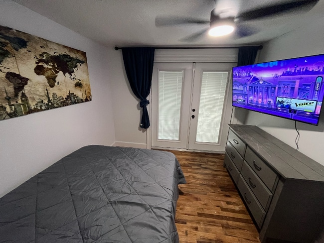 Building Photo - 740 Jenkins St