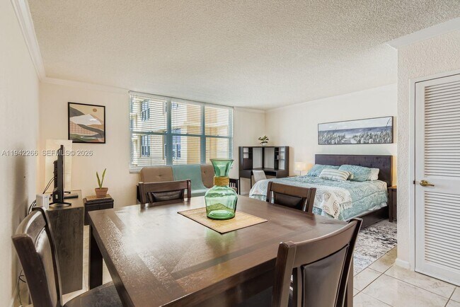 Foto del edificio - 2501 S Ocean Dr