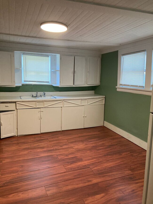 Building Photo - Atlas Investment Group, LLC (250 Cross St)