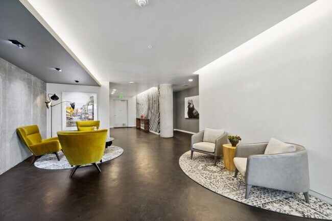 Building Photo - Gridiron - 2 bedrooms