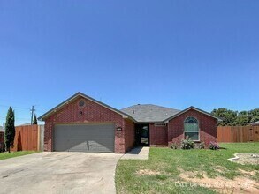 Building Photo - 9708 Uvalde Ave