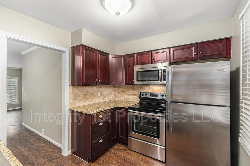 Primary Photo - 464 W 104th St