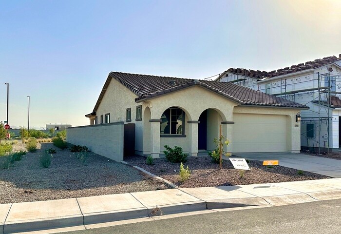 Foto principal - Fantastic 10 month new Taylor Morrison hom...