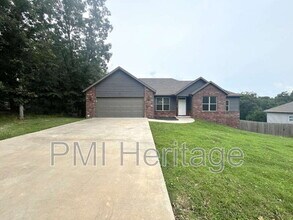 Building Photo - 3 Mallow Ln