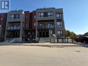Building Photo - 26 Lytham Grn Cir
