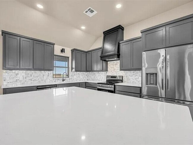 Building Photo - 409 Bobwhite Rd