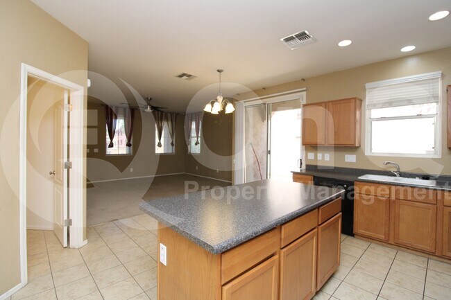 Foto del edificio - 105 N 87th Ave