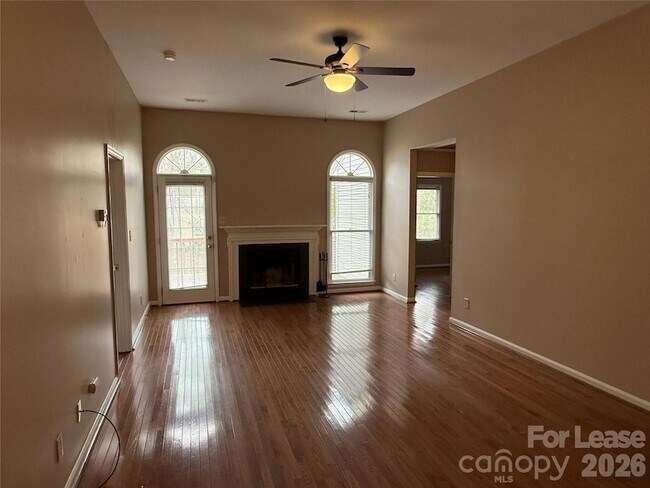 Foto del edificio - 1908 Thurmond Pl