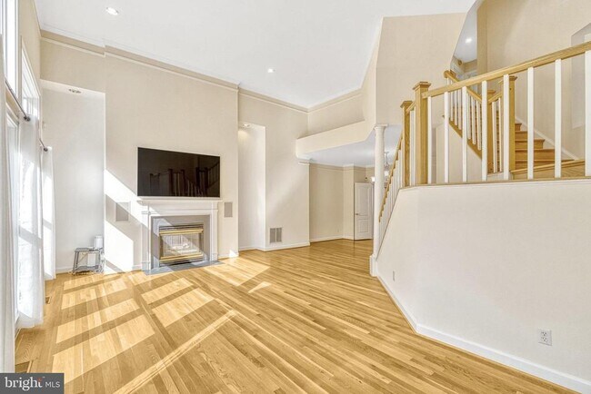 Building Photo - 12815 Dogwood Hills Ln