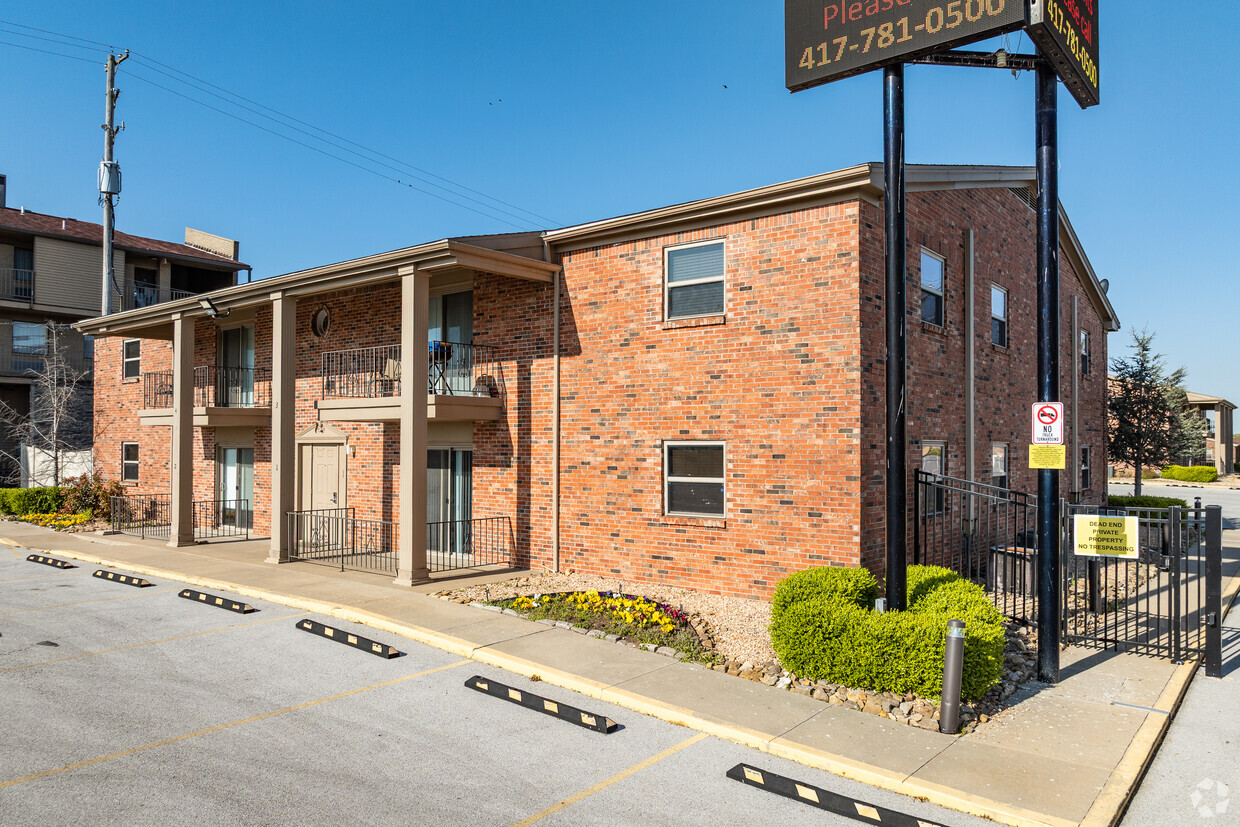 Foto principal - Maplewood Place