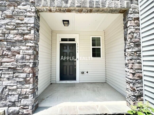 Building Photo - 1304 Southpoint Trl