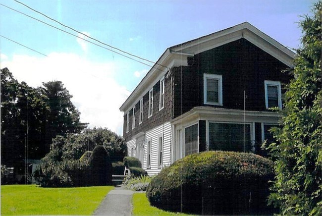 Building Photo - 1-121 Green Acre Dr