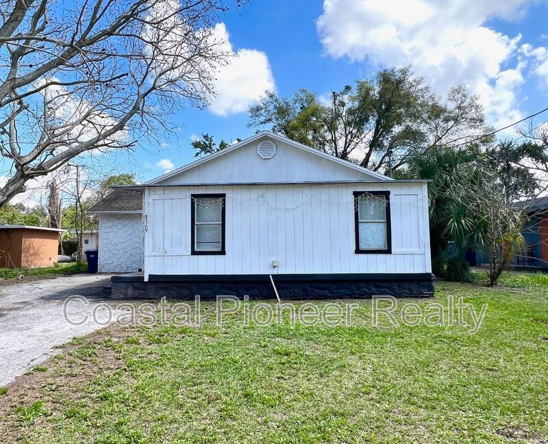 Foto principal - 8307 N Semmes St