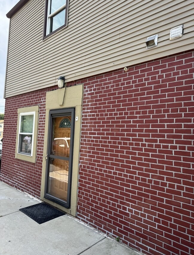 Building Photo - 4N169 Illinois Rte 83