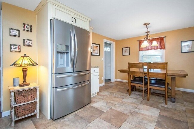 Foto del edificio - 250 Edendale St