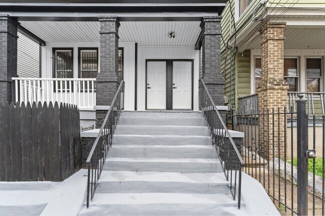 Building Photo - 64 Bostwick Ave
