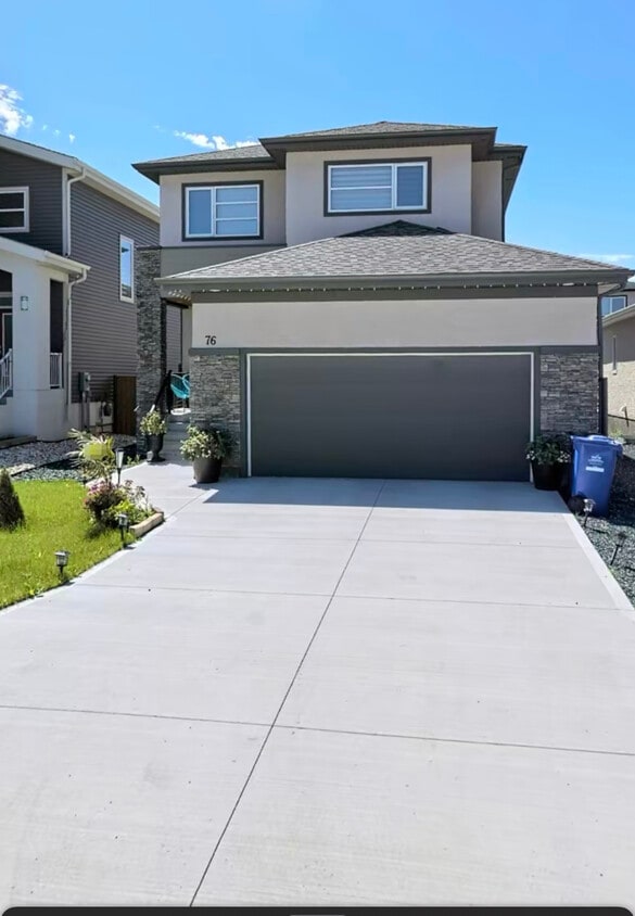 76 Bonaventure Dr E, Winnipeg, MB R3X 0N1 House for Rent in Winnipeg