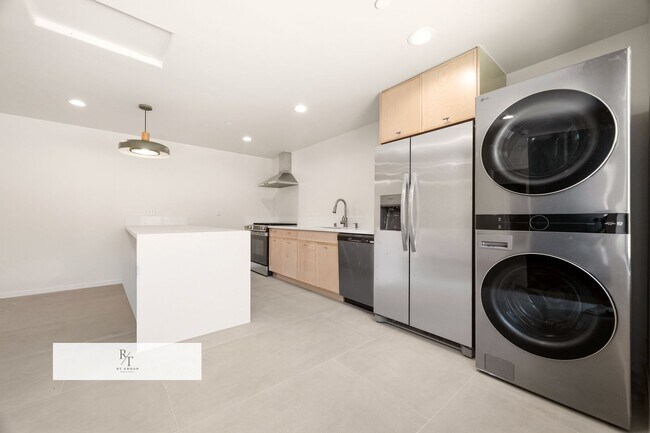 Foto del edificio - 414 Stedman Pl
