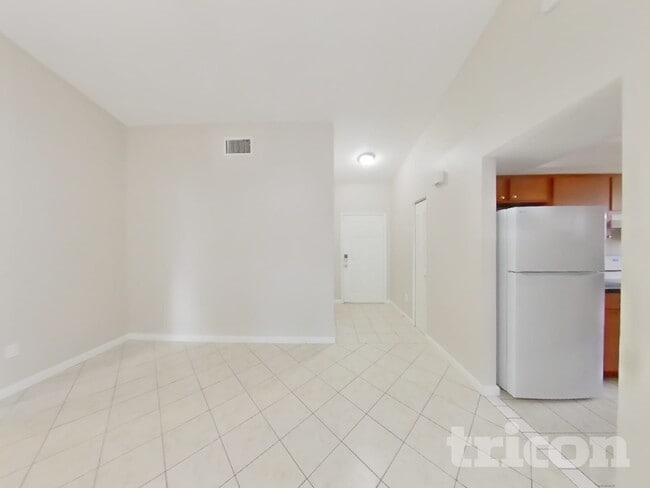 Building Photo - 711 Climate Dr