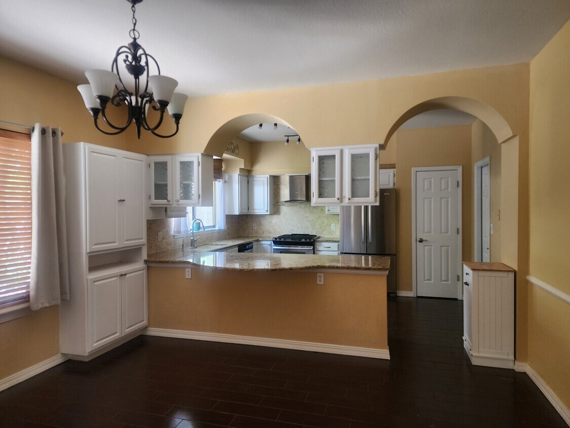 Foto principal - 4465 Vista De Luz Ct