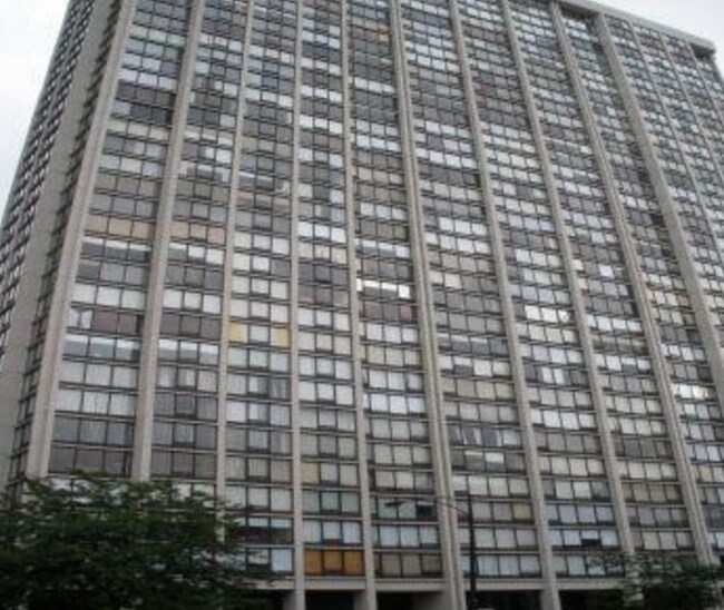 Foto del edificio - 5445 N Sheridan Rd