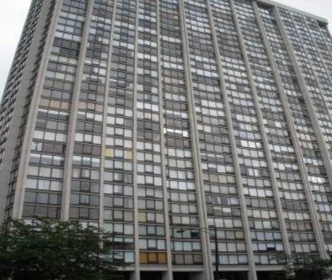 Building Photo - 5445 N Sheridan Rd