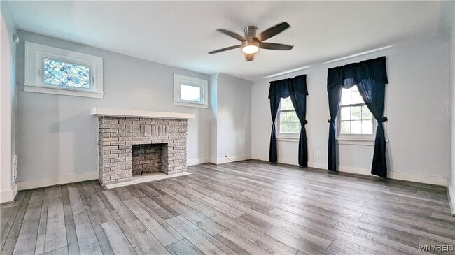 Foto del edificio - 81 Knox Ave