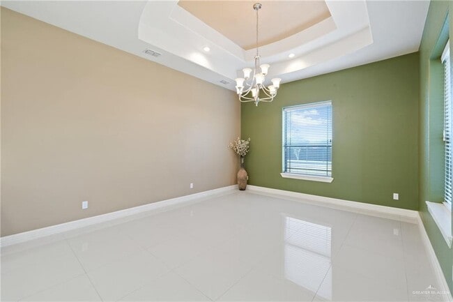 Building Photo - 34 El Caribe Cir S