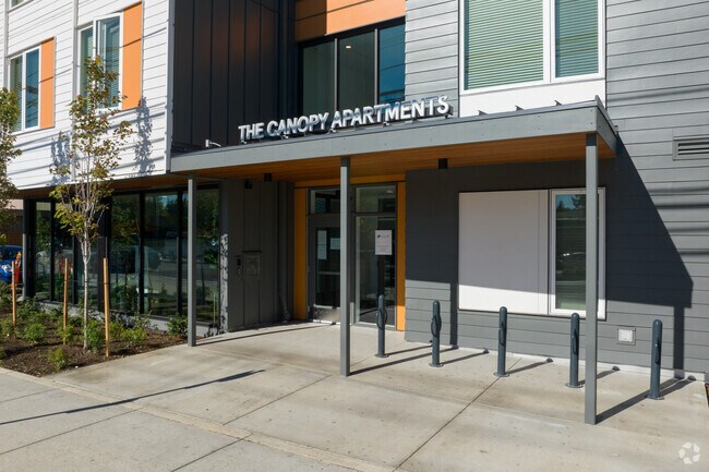 Foto del edificio - Canopy at Powell Apartments