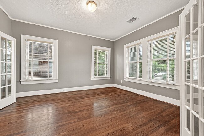 Foto del edificio - 1603 Branard St