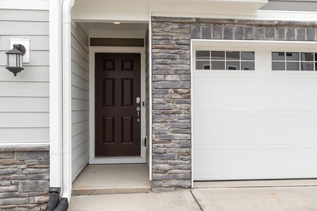 Building Photo - 2216 Terrawood Dr