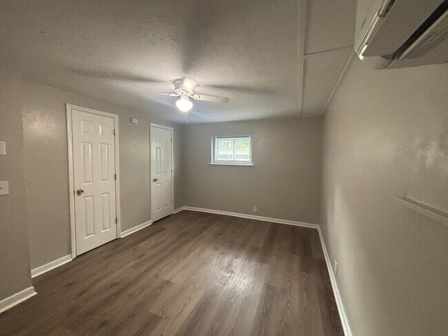 Foto del edificio - 1701 Jackson Hollow Rd
