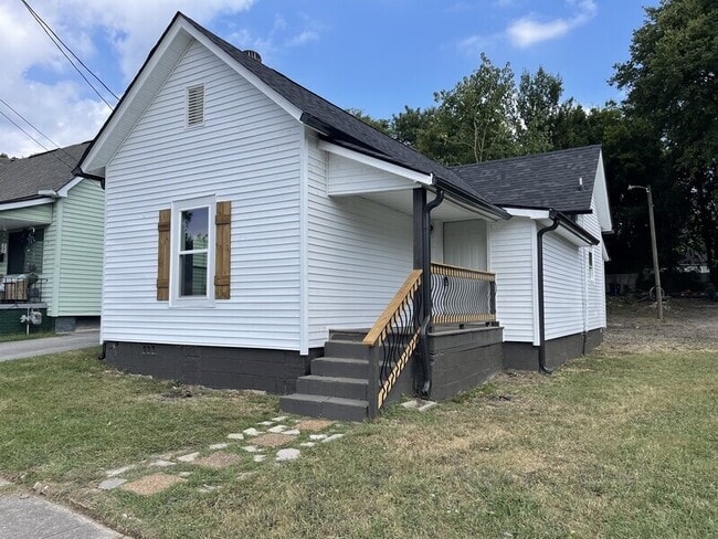 Photo - 1621 Dora Street House