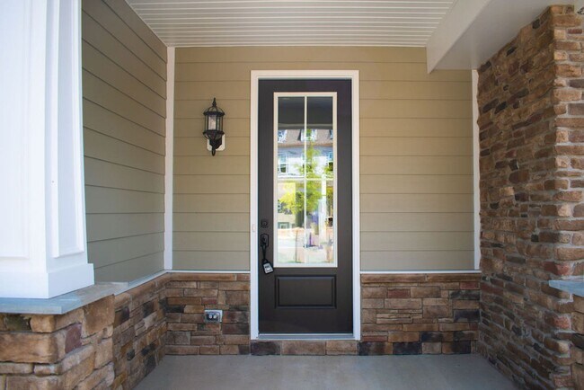 Building Photo - 1626 Koch Court - BRAND NEW Villa Home!
