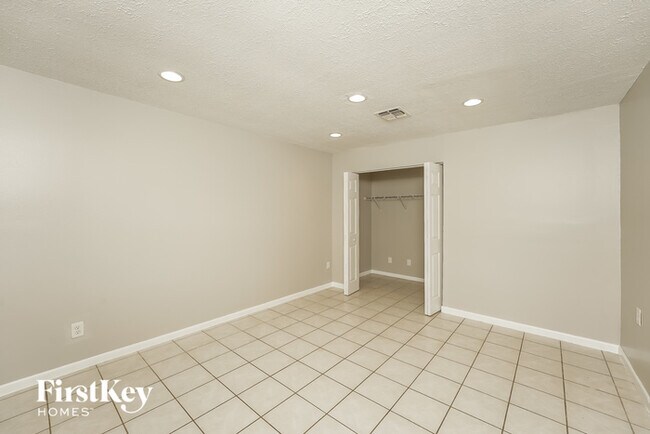 Foto del edificio - 734 SW Avens St
