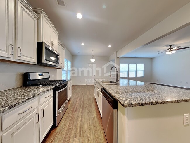 Building Photo - 355 Dunlin Dr