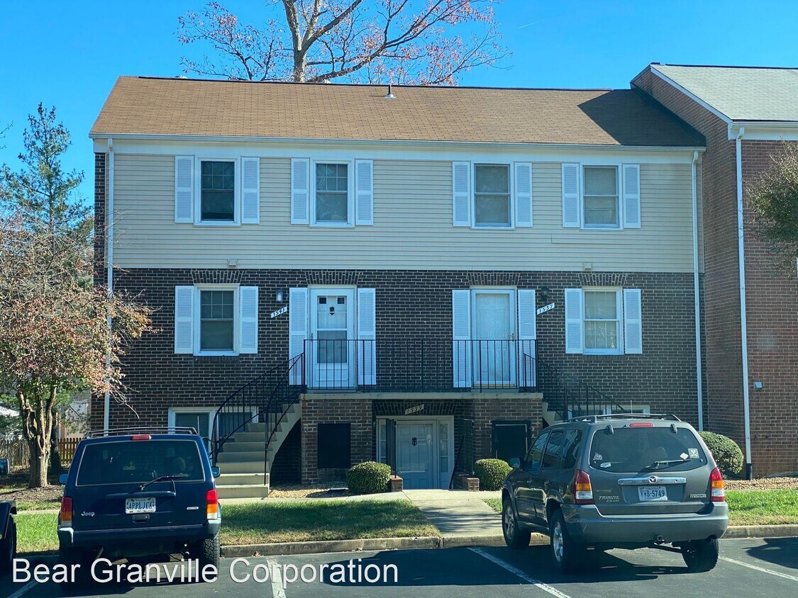 Foto principal - 3 br, 2 bath House - 1539 Presidential Dr.