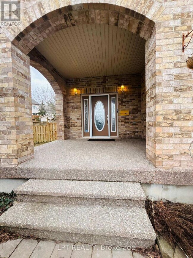 Photo du bâtiment - 64 Yarrow Ct