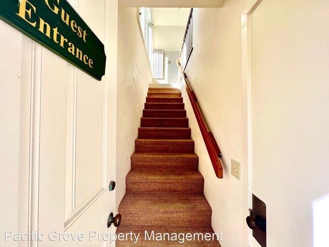 Foto del edificio - Studio, 1 bath House - 1448 Padre Lane