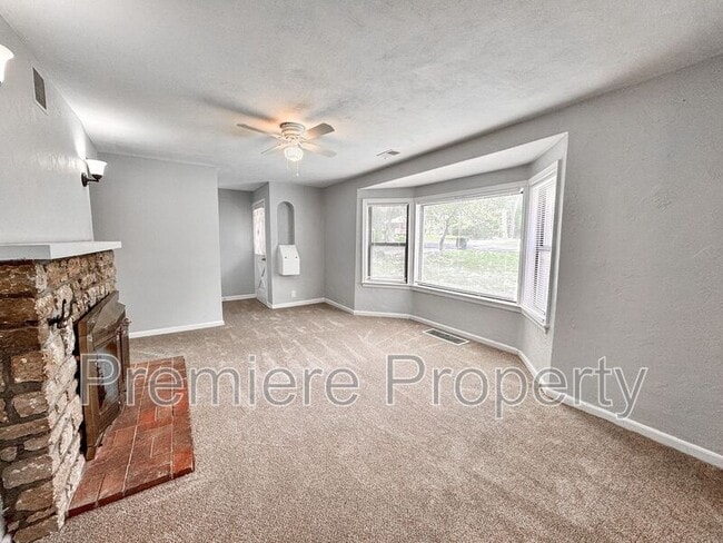 Building Photo - 1107 W 27th St S