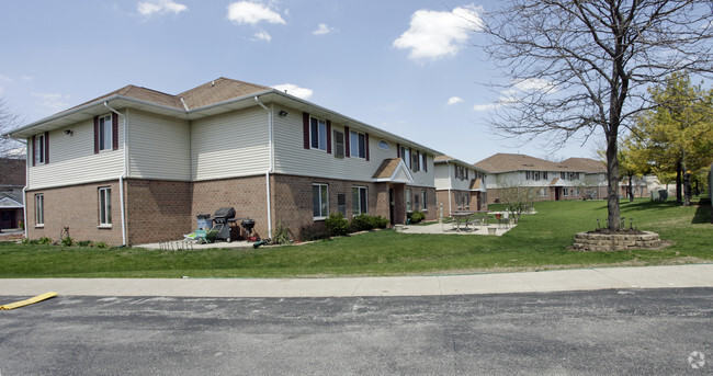 Building Photo - Adam's Court Apartments