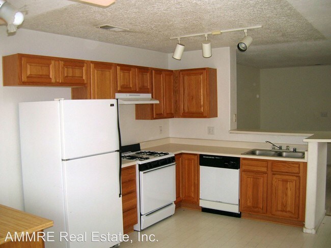 Building Photo - 1614 Secret Valley Dr SW