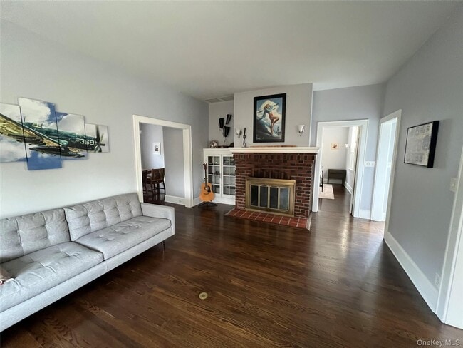 Building Photo - 55 Macri Ave
