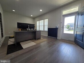 Building Photo - 7550 Mint Springs Ct