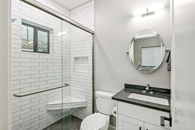 Foto del edificio - PRE-LEASE for August 2026 Gorgeous New Construction!