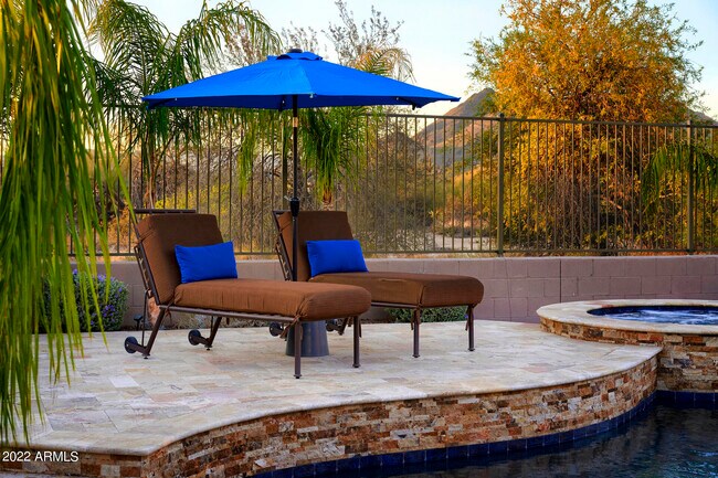 Building Photo - 6326 E Sierra Sunset Trail