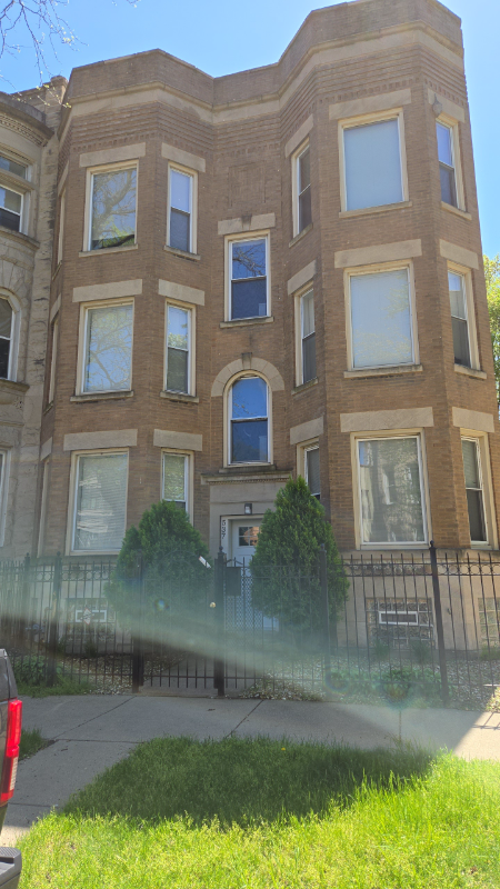 535 E 46th Pl Unit 535 E 46th pl, Chicago, IL 60653 - Room for Rent in ...