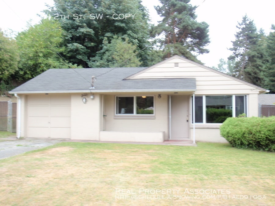 Two Bedroom Cottage in Mountlake Terrace House Rental in Mountlake